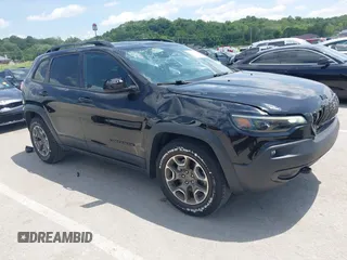 2020 Jeep Cherokee Latitude with VIN 1C4PJMCX3LD584466, listed as a IAAI auction lot 42380627 with 53,062 mi miles and . Bid and sale history available at DreamBid. Image 1.