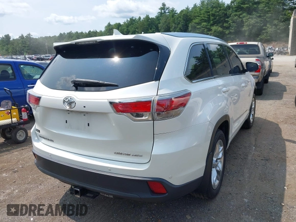 2016 Toyota Highlander Limited with VIN 5TDDKRFH0GS334968, listed as a IAAI auction lot 40088562 with 123,717 mi miles and . Bid and sale history available at DreamBid. Image 4.