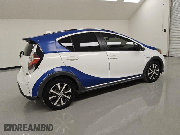 2018 Toyota Prius One z VIN JTDKDTB3XJ1599863, wystawiony jako Copart lot #53509845 z przebiegiem 89 227 mil mil oraz Czysty tytuł • Clean title. Historia ofert i sprzedaży dostępna na DreamBid. Obrazek 3.