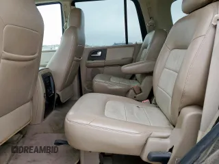 2004 Ford Expedition Eddie Bauer z VIN 1FMPU17L24LB21282, wystawiony jako Copart lot #47621325 z przebiegiem 206 534 mil mil oraz Czysty tytuł • Clean title. Historia ofert i sprzedaży dostępna na DreamBid. Obrazek 11.