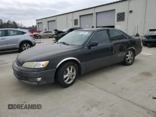 2001 Lexus ES 300 with VIN JT8BF28G910338694, listed as a Copart auction lot 44457545 with 222,751 mi miles and Salvage Title. Bid and sale history available at carsss.com. Image 1.