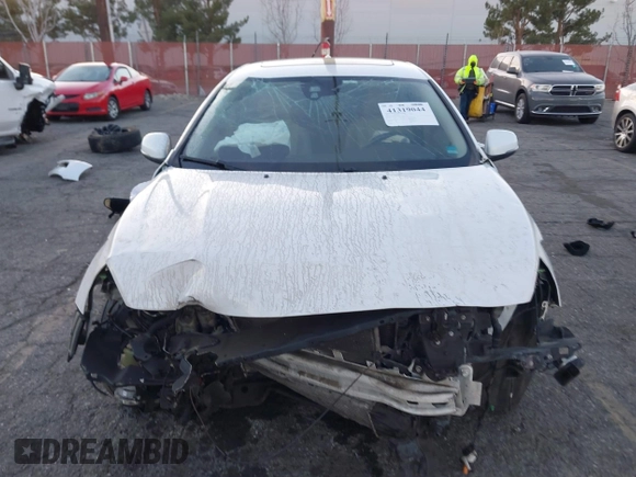 2012 Volvo S60 T5 z VIN YV1622FS7C2041060, wystawiony jako IAAI lot #41319044 z przebiegiem Nie podano mil oraz . Historia ofert i sprzedaży dostępna na DreamBid. Obrazek 12.
