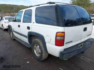 2002 Chevrolet Tahoe LS with VIN 1GNEC13Z82R182629, listed as a IAAI auction lot 41470283 with 248,481 mi miles. Bid and sale history available at carsss.com. Image 3.