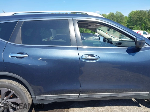 2016 Nissan Rogue SL with VIN 5N1AT2MT5GC856703, listed as a IAAI auction lot 42193522 with 126,953 mi miles. Bid and sale history available at carsss.com. Image 13.
