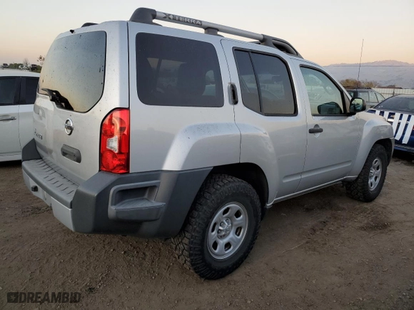 2013 Nissan Xterra X with VIN 5N1AN0NUXDN815814, listed as a Copart auction lot 83489424 with 70,602 mi miles and Salvage Title. Bid and sale history available at carsss.com. Image 3.