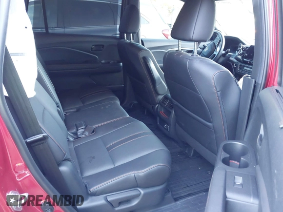 2022 Honda Passport TrailSport with VIN 5FNYF8H61NB015883, listed as a IAAI auction lot 40662061 with 19,212 mi miles and . Bid and sale history available at DreamBid. Image 8.
