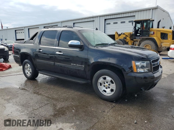 2012 Chevrolet Avalanche LT with VIN 3GNMCFE01CG137248, listed as a Copart auction lot 62332495 with 170,490 mi miles and Salvage title. Bid and sale history available at DreamBid. Image 4.