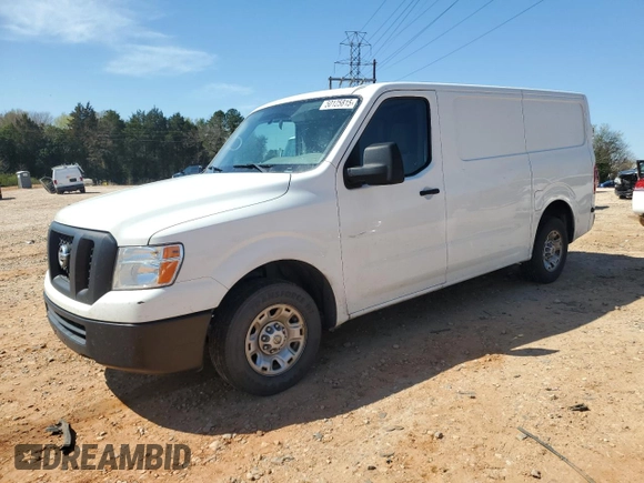 2018 Nissan NV Cargo S z VIN 1N6BF0KM8JN804801, wystawiony jako Copart lot #50125815 z przebiegiem 248 028 mil mil oraz Szkoda całkowita • Salvage title. Historia ofert i sprzedaży dostępna na DreamBid. Obrazek 1.