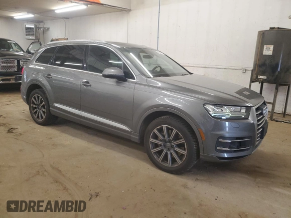 2017 Audi Q7 Prestige with VIN WA1VABF71HD006908, listed as a Copart auction lot 60601775 with 221,608 mi miles and Salvage title. Bid and sale history available at DreamBid. Image 4.