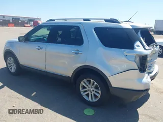 2014 Ford Explorer XLT z VIN 1FM5K8D83EGB37443, wystawiony jako IAAI lot #39818591 z przebiegiem 126 013 mil mil oraz . Historia ofert i sprzedaży dostępna na DreamBid. Obrazek 3.