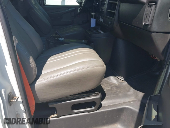 2014 Chevrolet Express Cargo z VIN 1GCSGAFX1E1168424, wystawiony jako IAAI lot #42610312 z przebiegiem 245 507 mil mil oraz . Historia ofert i sprzedaży dostępna na DreamBid. Obrazek 5.
