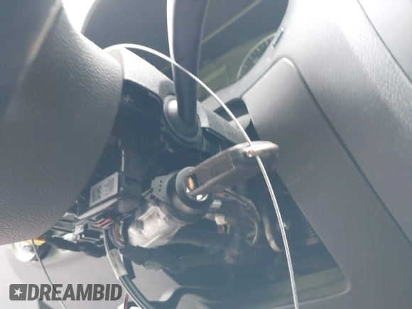 2012 Volkswagen Jetta SE with VIN 3VWDX7AJ6CM325280, listed as a IAAI auction lot 42634898 with 215,384 mi miles and . Bid and sale history available at DreamBid. Image 6.