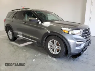 2023 Ford Explorer XLT with VIN 1FMSK7DH4PGB71018, listed as a Copart auction lot 41675285 with 28,314 mi miles and Clean Title. Bid and sale history available at carsss.com. Image 4.