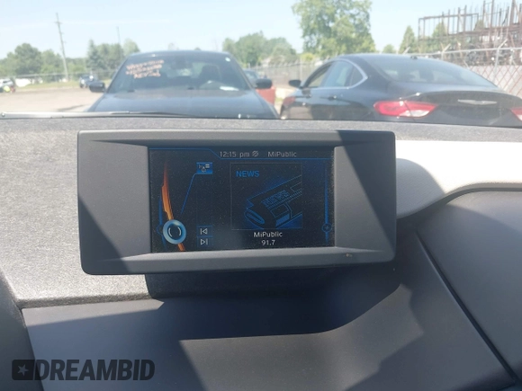 2015 BMW i3 with VIN WBY1Z4C5XFV503375, listed as a IAAI auction lot 42563459 with 38,933 mi miles and . Bid and sale history available at DreamBid. Image 18.