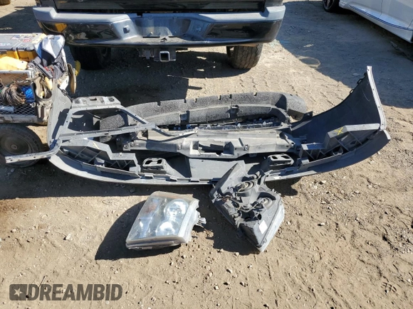 2008 Chevrolet Suburban LTZ with VIN 3GNFC16J18G172933, listed as a Copart auction lot 76124934 with 156,089 mi miles and Salvage Title. Bid and sale history available at carsss.com. Image 13.