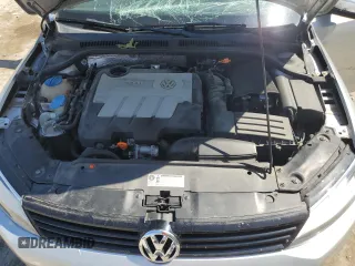 2012 Volkswagen Jetta TDI w/Premium & Nav z VIN 3VWLL7AJ9CM069918, wystawiony jako Copart lot #58237365 z przebiegiem 107 890 mil mil oraz Szkoda całkowita • Salvage title. Historia ofert i sprzedaży dostępna na DreamBid. Obrazek 11.