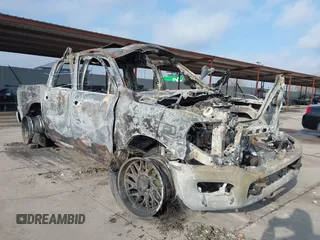 2020 Ram 2500 Longhorn z VIN 3C6UR5GLXLG244332, wystawiony jako IAAI lot #41520605 z przebiegiem 90 000 mil mil oraz . Historia ofert i sprzedaży dostępna na DreamBid. Obrazek 1.