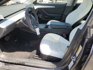 2023 Tesla Model 3 z VIN 5YJ3E1EA4PF619007, wystawiony jako Copart lot #57712685 z przebiegiem 30 855 mil mil oraz Szkoda całkowita • Salvage title. Historia ofert i sprzedaży dostępna na DreamBid. Obrazek 7.