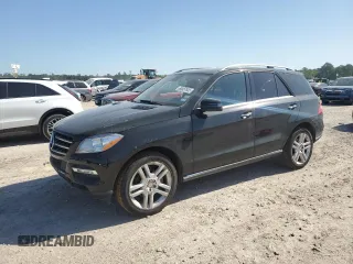 2015 Mercedes-Benz M with VIN 4JGDA5JB8FA452465, listed as a Copart auction lot 52327605 with 92,609 mi miles and Salvage Title. Bid and sale history available at carsss.com. Image 1.