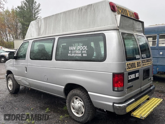 2014 Ford Econoline Cargo Commercial with VIN 1FTNE2EW9EDA74369, listed as a Copart auction lot 56188375 with 114,307 mi miles and Clean Title. Bid and sale history available at DreamBid. Image 3.