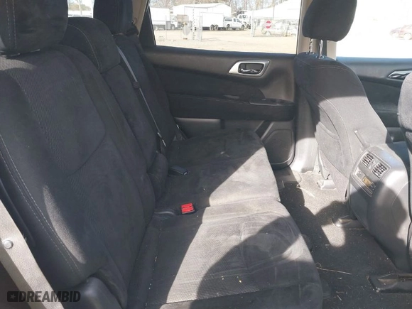 2016 Nissan Pathfinder S with VIN 5N1AR2MN8GC655622, listed as a IAAI auction lot 41422353 with 128,073 mi miles. Bid and sale history available at carsss.com. Image 8.