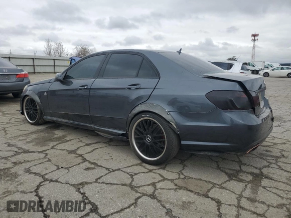 2010 Mercedes-Benz E 350 Luxury z VIN WDDHF5GB0AA078706, wystawiony jako Copart lot #49172915 z przebiegiem 208 869 mil mil oraz Szkoda całkowita • Salvage title. Historia ofert i sprzedaży dostępna na DreamBid. Obrazek 2.