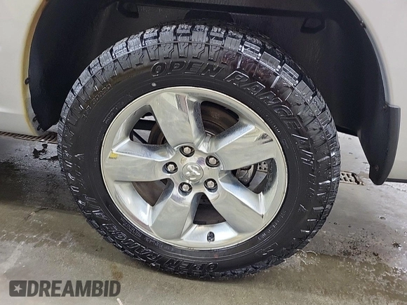2013 Ram 1500 SLT z VIN 1C6RR7GT8DS695903, wystawiony jako IAAI lot #42557303 z przebiegiem 111 147 mil mil oraz . Historia ofert i sprzedaży dostępna na DreamBid. Obrazek 47.