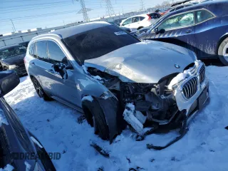 2016 BMW X1 xDrive28i z VIN WBXHT3C37G5F66869, wystawiony jako Copart lot #44990885 z przebiegiem Nie podano mil oraz Szkoda całkowita • Salvage title. Historia ofert i sprzedaży dostępna na DreamBid. Obrazek 4.