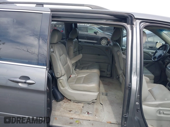2008 Honda Odyssey EX-L with VIN 5FNRL38788B414027, listed as a IAAI auction lot 41620942 with 138,725 mi miles. Bid and sale history available at carsss.com. Image 8.