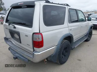 2000 Toyota 4Runner SR5 with VIN JT3GN86R1Y0139753, listed as a IAAI auction lot 42192055 with 178,459 mi miles and . Bid and sale history available at DreamBid. Image 4.