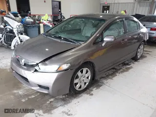 2011 Honda Civic Sdn LX with VIN 19XFA1F58BE034665, listed as a IAAI auction lot 41552809 with 170,852 mi miles. Bid and sale history available at carsss.com. Image 20.