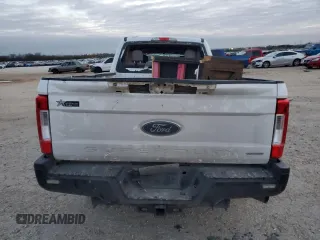 2017 Ford F-250 XL z VIN 1FT7W2A66HEE73878, wystawiony jako Copart lot #88638885 z przebiegiem Nie podano mil oraz Szkoda całkowita • Salvage title. Historia ofert i sprzedaży dostępna na DreamBid. Obrazek 6.