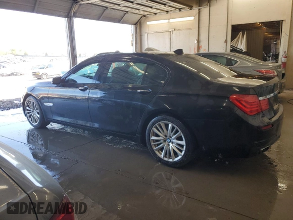 2012 BMW 7 Series 750Li с VIN WBAKB8C55CDX20672, выставлен на аукционе Copart как лот 53150435 с пробегом 141 459 миль миль и Списание • Salvage title. История ставок и продаж доступна на DreamBid. Изображение 2.