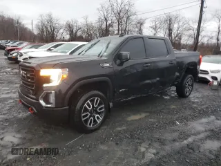 2021 GMC Sierra 1500 AT4 with VIN 3GTU9EET9MG326162, listed as a Copart auction lot 84890804 with 68,723 mi miles and Salvage Title. Bid and sale history available at carsss.com. Image 1.