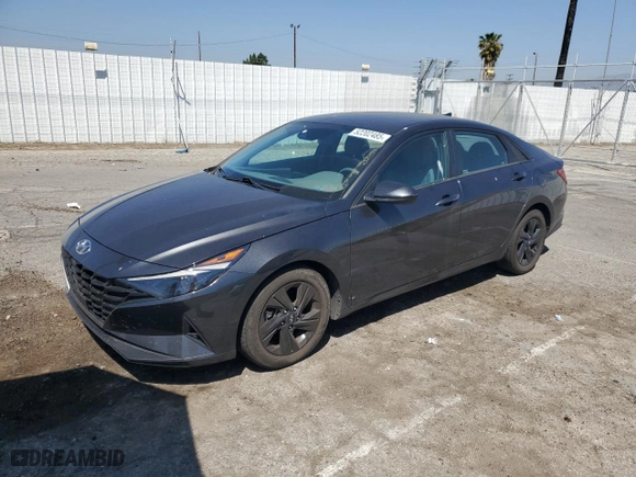 2021 Hyundai Elantra SEL with VIN 5NPLS4AG0MH032370, listed as a Copart auction lot 52202485 with 32,607 mi miles and Salvage Title. Bid and sale history available at carsss.com. Image 1.