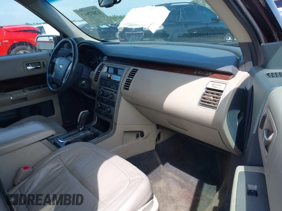 2009 Ford Flex SEL with VIN 2FMEK62C99BA17882, listed as a IAAI auction lot 42072947 with 170,054 mi miles. Bid and sale history available at carsss.com. Image 5.