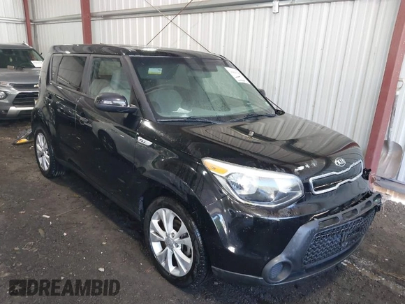 2015 Kia Soul + with VIN KNDJP3A54F7230152, listed as a IAAI auction lot 41805581 with 136,491 mi miles. Bid and sale history available at carsss.com. Image 1.