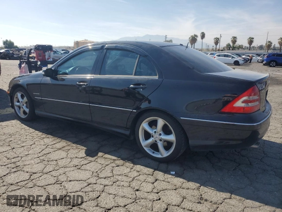 2005 Mercedes-Benz C 230 Kompressor z VIN WDBRF40J55F704686, wystawiony jako Copart lot #54995365 z przebiegiem 247 576 mil mil oraz Szkoda całkowita • Salvage title. Historia ofert i sprzedaży dostępna na DreamBid. Obrazek 2.