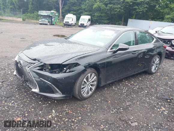 2020 Lexus ES 350 with VIN 58ADZ1B17LU054898, listed as a IAAI auction lot 42673828 with 17,996 mi miles and . Bid and sale history available at DreamBid. Image 18.