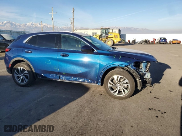 2022 Buick Envision Essence with VIN LRBFZPR47ND067434, listed as a Copart auction lot 82749104 with 13,935 mi miles and Salvage Title. Bid and sale history available at carsss.com. Image 4.