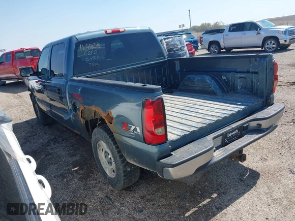 2006 Chevrolet Silverado 1500 LT1 with VIN 2GCEK13T961173184, listed as a IAAI auction lot 41864254 with 700,443 mi miles. Bid and sale history available at carsss.com. Image 3.