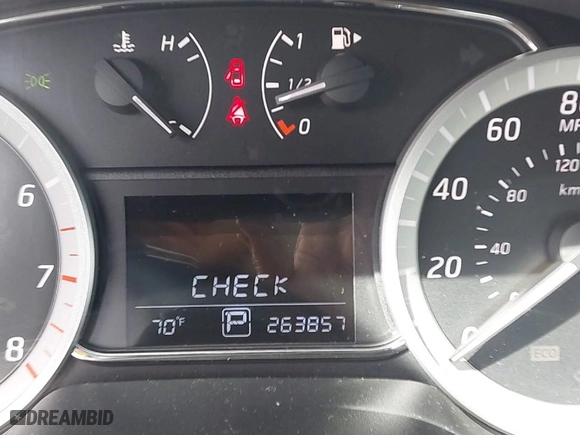 2013 Nissan Sentra SV with VIN 3N1AB7AP7DL765107, listed as a IAAI auction lot 41734294 with 263,857 mi miles. Bid and sale history available at carsss.com. Image 16.