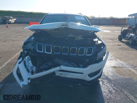 2018 Jeep Compass Latitude with VIN 3C4NJDBB5JT103587, listed as a IAAI auction lot 41944613 with 54,104 mi miles. Bid and sale history available at carsss.com. Image 12.