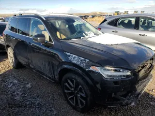 2016 Volvo XC90 T6 Momentum with VIN YV4A22PK2G1084096, listed as a Copart auction lot 70606302 with 132,238 mi miles. Bid and sale history available at carsss.com. Image 4.