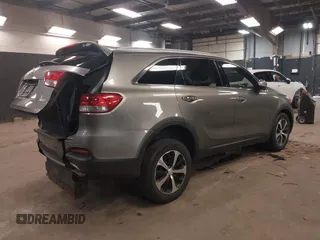 2016 Kia Sorento EX with VIN 5XYPH4A19GG033153, listed as a IAAI auction lot 41750622 with 118,044 mi miles. Bid and sale history available at carsss.com. Image 4.