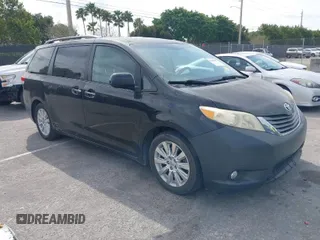 2011 Toyota Sienna XLE AAS with VIN 5TDYK3DC2BS150565, listed as a IAAI auction lot 41845965 with 279,253 mi miles. Bid and sale history available at carsss.com. Image 1.