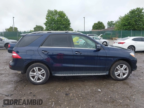 2015 Mercedes-Benz M 350 with VIN 4JGDA5HB1FA542885, listed as a IAAI auction lot 42284802 with 162,238 mi miles and . Bid and sale history available at DreamBid. Image 13.