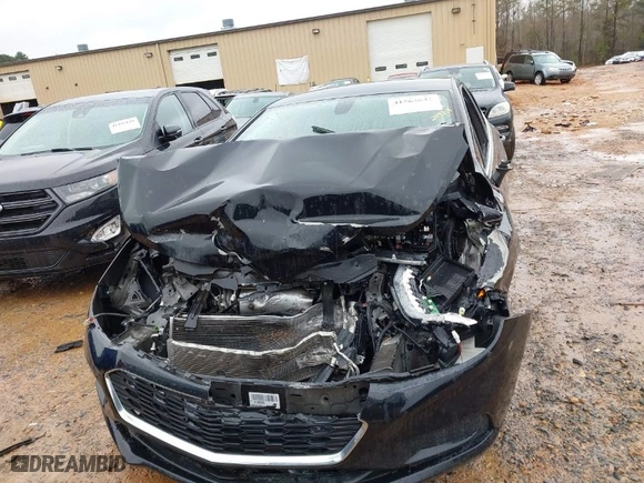 2018 Chevrolet Cruze LT with VIN 1G1BE5SM9J7209214, listed as a IAAI auction lot 41563837 with NaN miles. Bid and sale history available at carsss.com. Image 13.