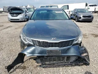 2020 Kia Optima SE z VIN 5XXGT4L30LG441200, wystawiony jako Copart lot #56465235 z przebiegiem 105 791 mil mil oraz Szkoda całkowita • Salvage title. Historia ofert i sprzedaży dostępna na DreamBid. Obrazek 5.