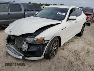 2018 Maserati Levante S with VIN ZN661YUL4JX277719, listed as a Copart auction lot 42124004 with 63,916 mi miles. Bid and sale history available at carsss.com. Image 1.